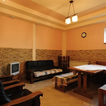 Karpaty 3* 후스트