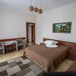 Отель Karpaty Хуст