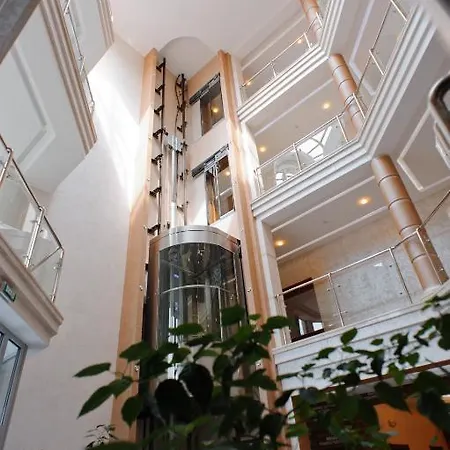 Hotel Karpaty Chust